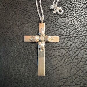 Navajo vintage sterling silver cross- New chain